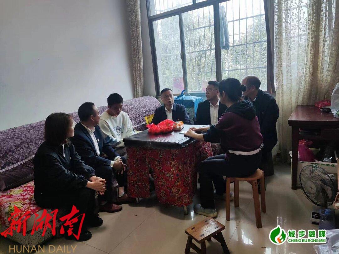 城步芙蓉学校党总支走进社区开展 “双报到”活动_邵阳头条网